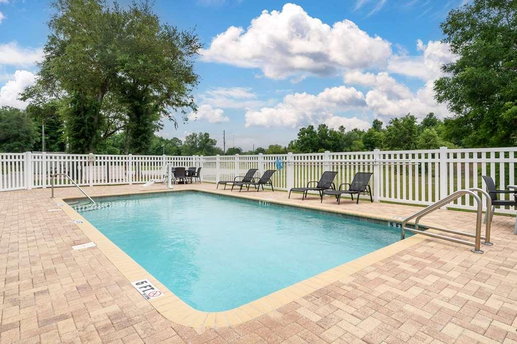Microtel Inn & Suites By Wyndham Brooksville Ridge Manor Зручності фото